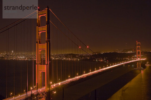 Hängebrücke Vereinigte Staaten von Amerika USA Stadtansicht Stadtansichten Amerika Attraktivität Großstadt Brücke Golden Gate Bridge Kalifornien San Francisco