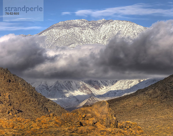 Vereinigte Staaten von Amerika USA Felsbrocken Berg Amerika Landschaft Alabama Hills Kalifornien