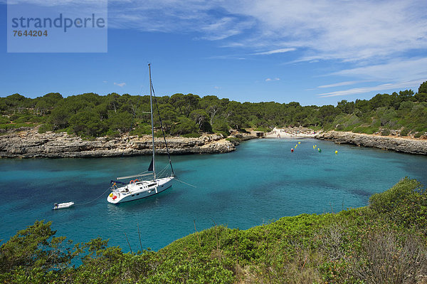 Außenaufnahme  Landschaftlich schön  landschaftlich reizvoll  Europa  Tag  Landschaft  Küste  niemand  Boot  Meer  Natur  Mallorca  Balearen  Balearische Inseln  Spanien