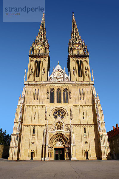 Zagreb  Hauptstadt  Europa  Kathedrale  Gotik  Heiligtum  Regenwald  Jungfrau Maria  Madonna  Kroatien