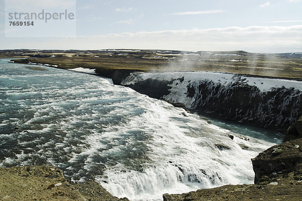 Isländische Wasserfälle im Goldenen Kreis  Island Gullfoss