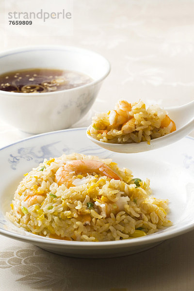 Lifestyle  chinesisch  Reis  Reiskorn  fettgebraten  Garnele
