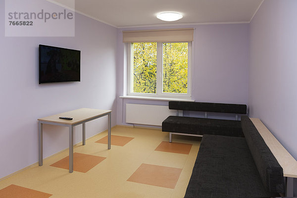 Zimmer  Fernsehen  jung  Hostel  Estland