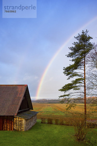 über Scheune Regenbogen Schuppen