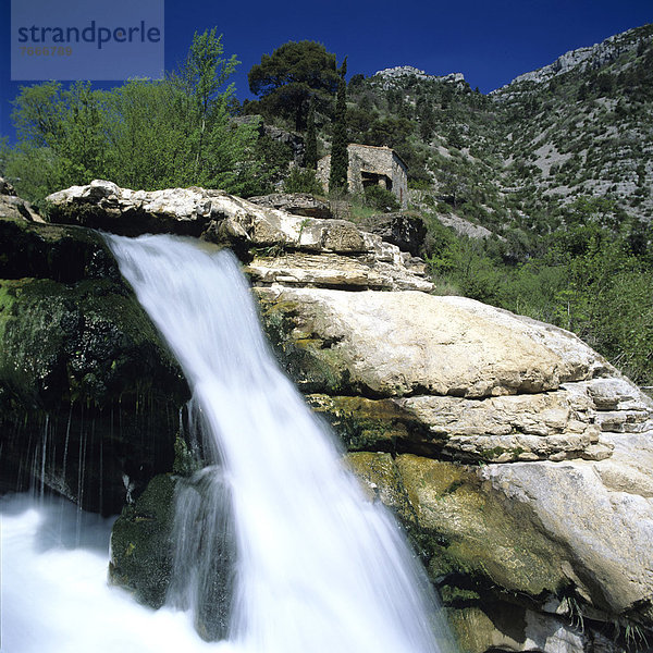 Wasserfall an der Vis  Cirque de Navacelles  Gard  Languedoc-Roussillon  Frankreich  Europa