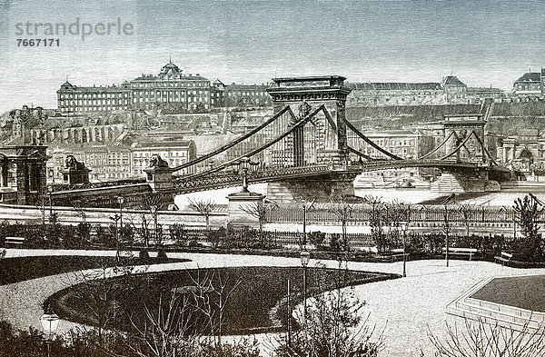 Historische Zeichnung  Stadtansicht von Budapest  die Kettenbrücke oder SzÈchenyi-Kettenbrücke über der Donau  19. Jahrhundert