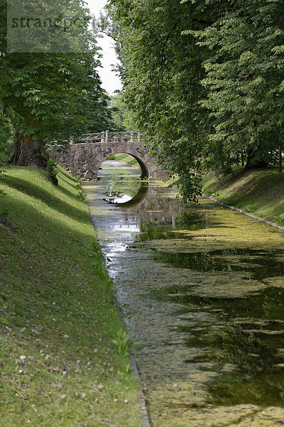 Brücke  Kanal  Park  Schloss Rundale  Rundale  Lettland  Baltische Staaten  Baltikum  Europa
