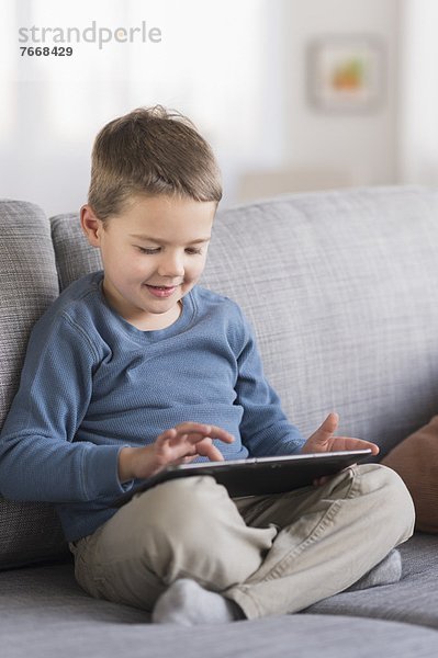 benutzen Computer Junge - Person 5-6 Jahre 5 bis 6 Jahre Tablet PC