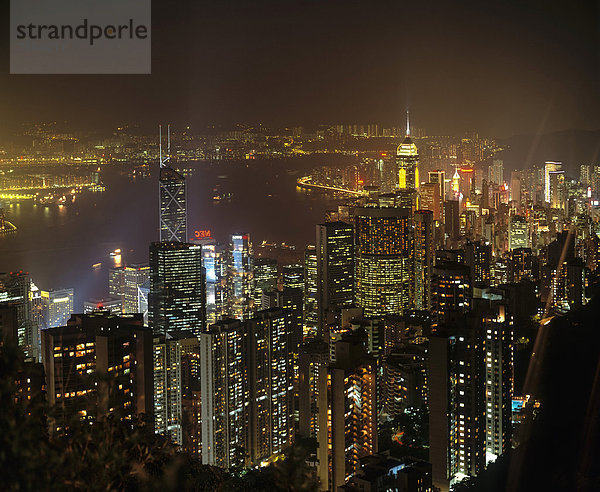 Panoramablick von Victoria Peak über Central  Nachtaufnahme  Hong Kong Island