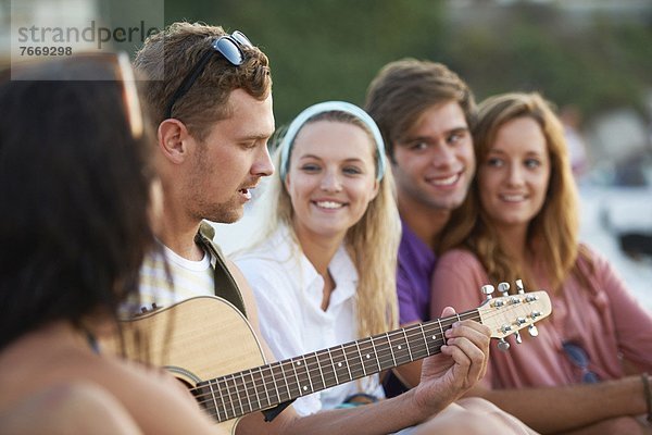 Freundschaft  Entspannung  Strand