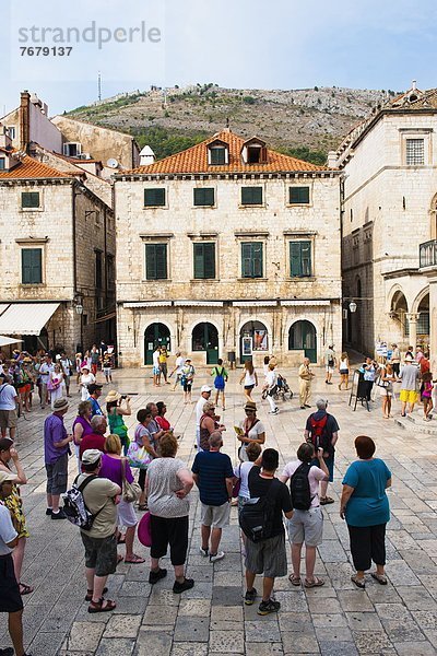 Europa  Großstadt  Tagesausflug  Quadrat  Quadrate  quadratisch  quadratisches  quadratischer  UNESCO-Welterbe  Kroatien  Dubrovnik