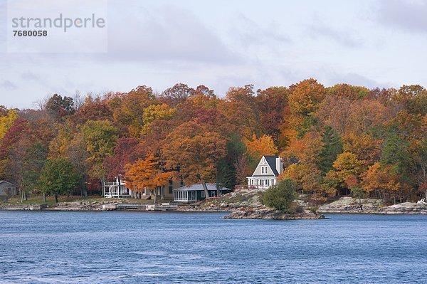 Vereinigte Staaten von Amerika USA Wohnhaus Sommer Insel Nordamerika Geographie Saint Lawrence River New York State