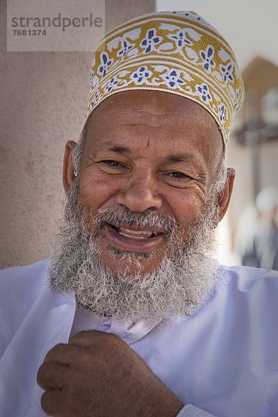 Mann  Naher Osten  Souk  Nizwa  Oman