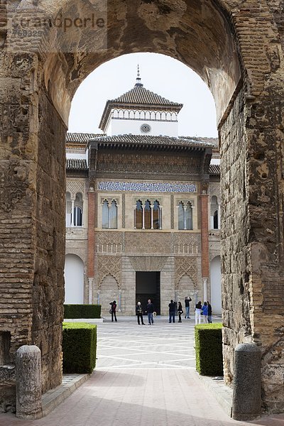 Europa Palast Schloß Schlösser Veranda Sieg Gewinn UNESCO-Welterbe Andalusien Sevilla Spanien