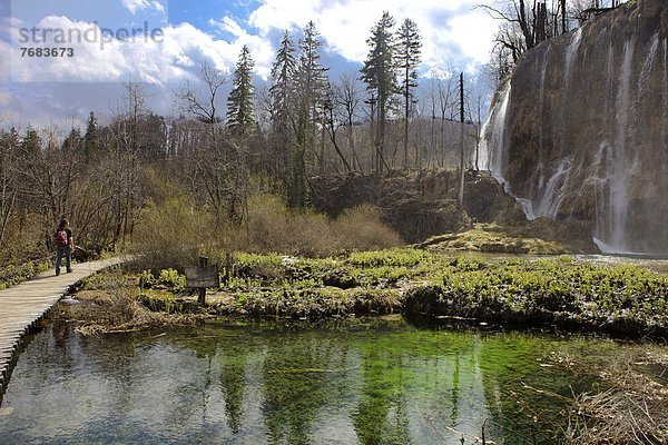 Nationalpark Europa See Holzweg Wasserfall UNESCO-Welterbe Kroatien
