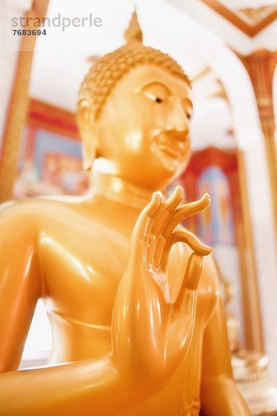 Statue  Buddhistischer Tempel  Südostasien  Asien  Phuket  Thailand