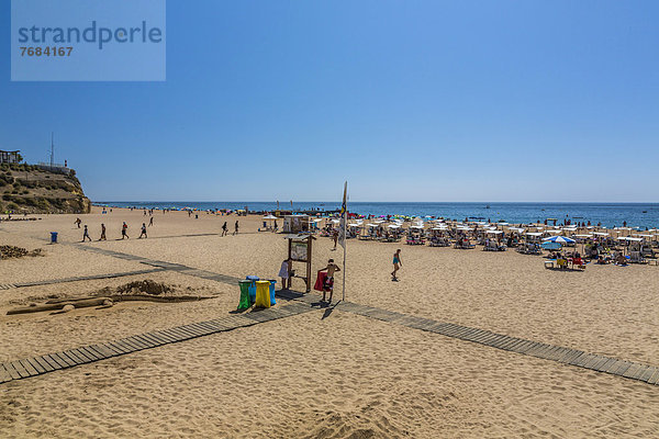 Strand  Praia do Penedo  Albufeira  Algarve  Portugal  Europa