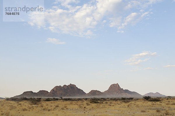 Morgennebel  Spitzkoppe  Namib-Wüste  Namibia  Afrika