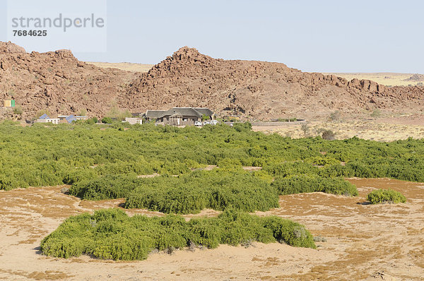Flußbett  über  trocken  weiß  Fluss  Lodge  Landhaus  Namibia  Afrika  Damaraland