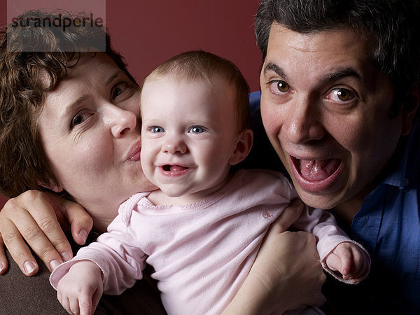 lächeln  Menschliche Eltern  Baby