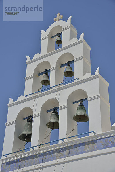 Glockenturm der Kirche Ágii Anárgiri am Ortseingang der Ortschaft Megalochóri