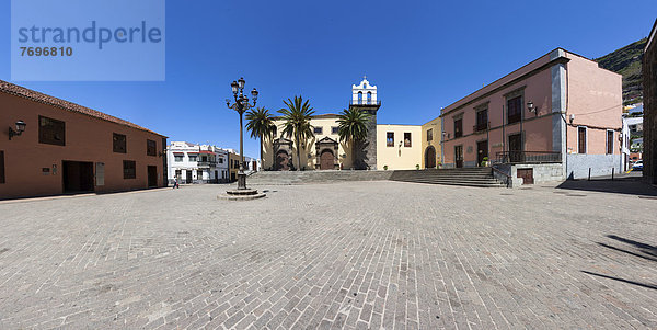Kloster San Francisco  Plaza de la Libertad