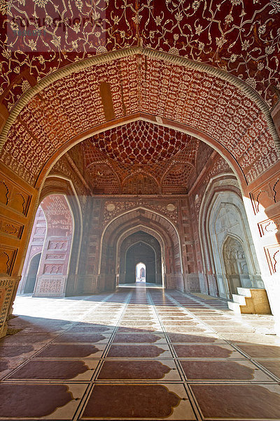 Seiten-Moschee  Taj Mahal oder Tadsch Mahal  Mausoleum  UNESCO-Weltkulturerbe