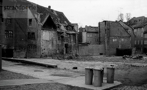 Europa Organisation organisieren offen Stadt Geschichte Ruine frontal Nostalgie Abfall Weimar