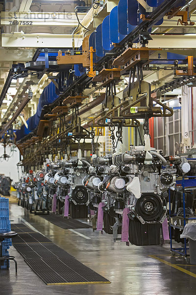 Montierte LKW-Dieselmotoren von Daimler im Detroit Diesel Werk