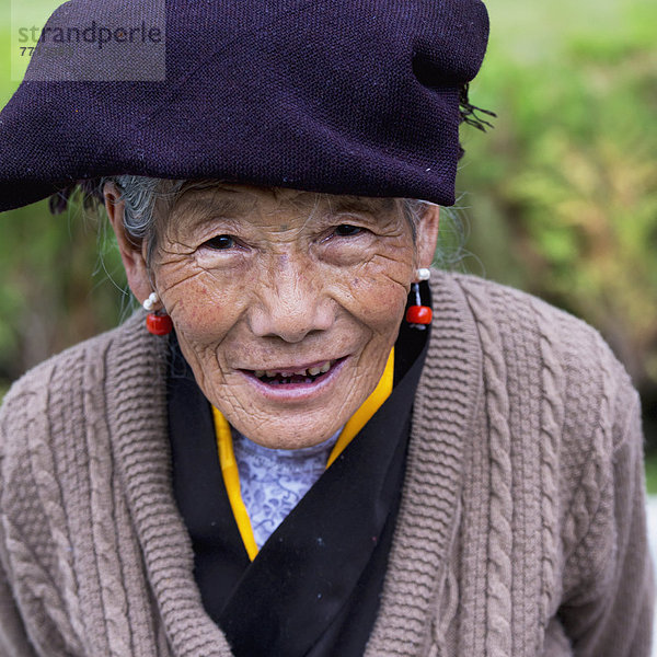 Seniorin  China  Lhasa  Tibet