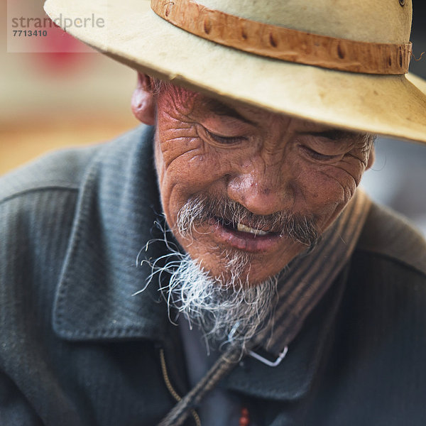 Senior - Mann  China  Lhasa  Tibet