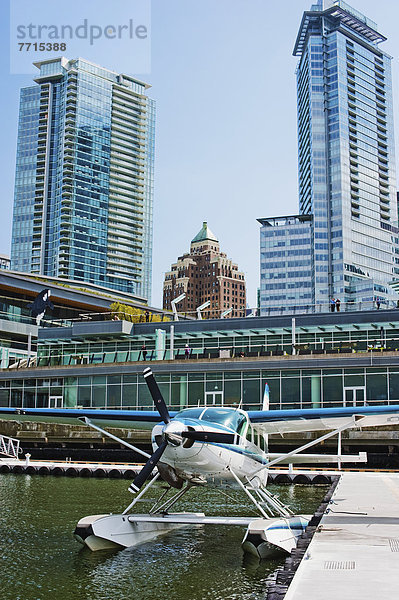 Hafen fliegen fliegt fliegend Flug Flüge vertäut Rede Reden Wasserflugzeug Hintergrundbild Vancouver