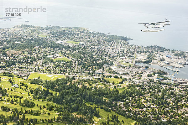 Karawane  Hafen  Ufer  nähern  Insel  Amphibie  Wasserflugzeug  britisch  Kanada  Campingwagen  Vancouver