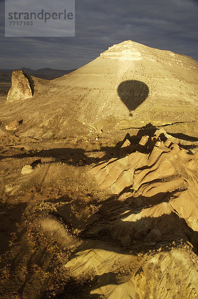 Berg  Wärme  über  Luftballon  Ballon  Schatten  Himmel