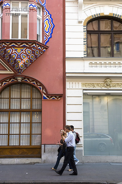 Ljubljana  Hauptstadt  Mensch  Menschen  gehen  Gebäude  Nostalgie  Dekoration  Slowenien