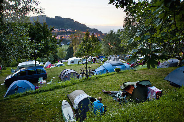 Mann  Campingplatz  2  Spanien