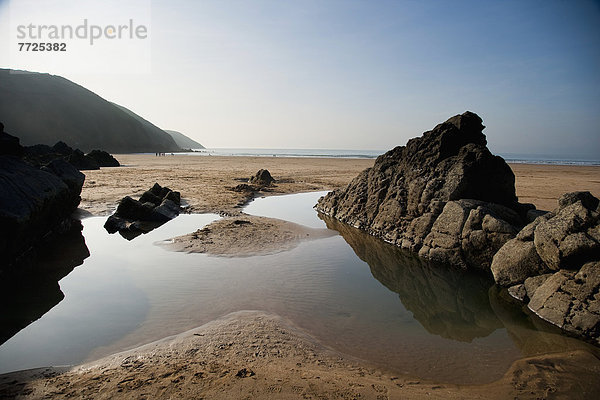 Felsbrocken  Strand  Großbritannien  Sand  North Devon  umgeben  groß  großes  großer  große  großen  Putsborough Sands