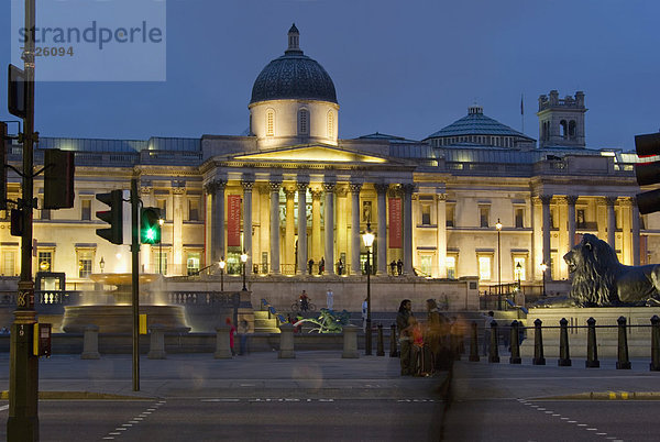 Großbritannien  London  Hauptstadt  England  National Gallery  Trafalgar Square