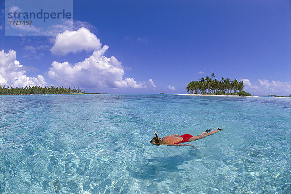 Bodenhöhe  über  Ozean  Hintergrund  Insel  Ansicht  schnorcheln  Bora Bora  Französisch-Polynesien  Motu  Schnorchler