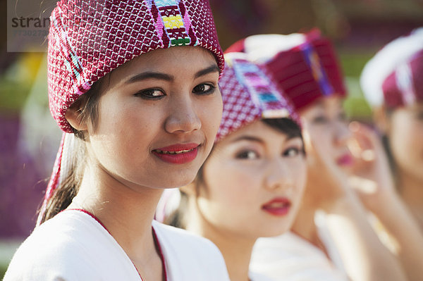 Frau  Blume  Kleidung  jung  Festival  Chiang Mai  Parade  Thailand