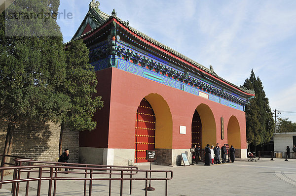 Außenaufnahme  stehend  Mensch  Menschen  Tradition  Gebäude  Architektur  chinesisch  bunt