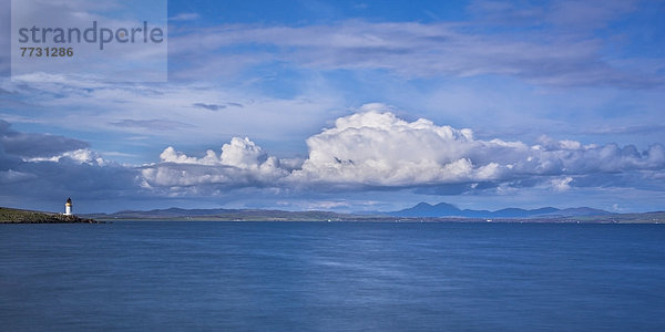 entfernt Hafen Leuchtturm See Schottland