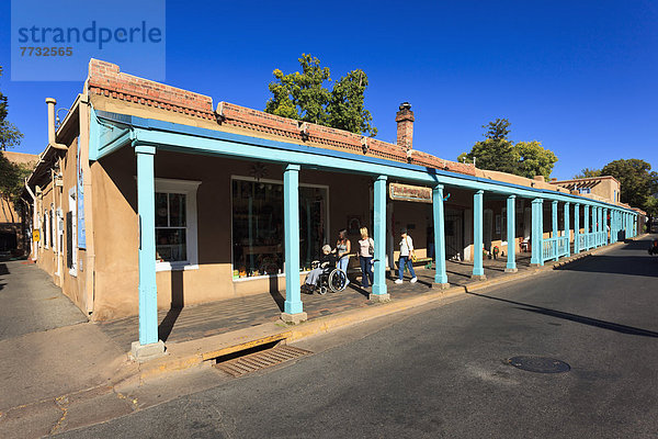 Vereinigte Staaten von Amerika  USA  Geschichte  Stadtplatz  Ansicht  Allee  New Mexico  Santa Fe