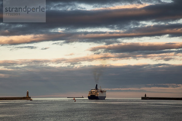 Hafen  ziehen  Sonnenuntergang  Großbritannien  Schiff  England  Tyne and Wear