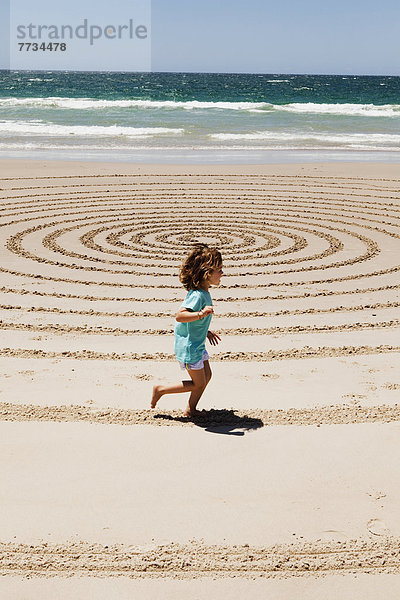 Muster  Strand  rennen  Sand  jung  vorwärts  Mädchen  Australien  Bucht  New South Wales  Schnittmuster