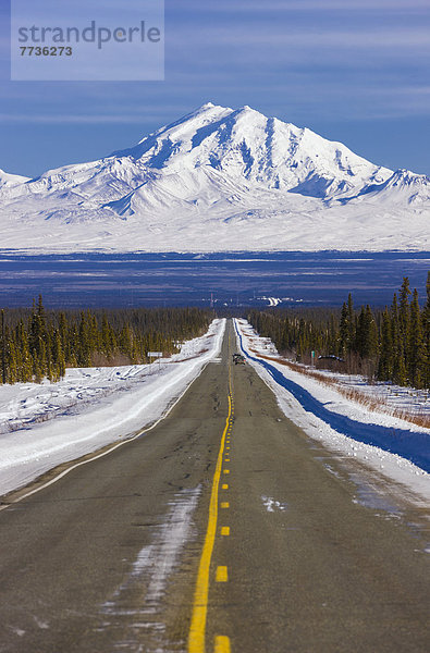 Winter  über  Bundesstraße  Ansicht  Berg  Süden  Alaska  Trommel