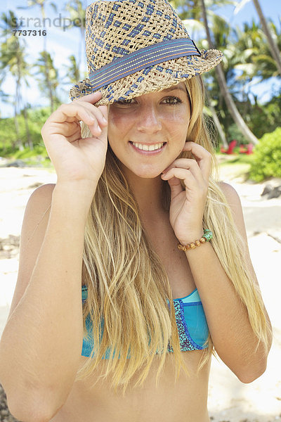 Jugendlicher  Amerika  Strand  baden  Hut  2  Badebekleidung  Verbindung  Mädchen  Hawaii  Maui  Stück