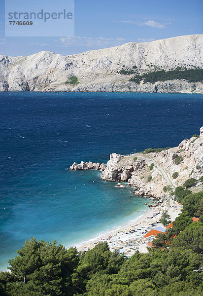 Kroatien  Blick auf den Strand von Bunculuka auf der Insel Krk