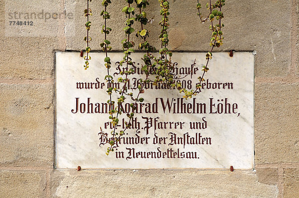 Gedenkplakette am Geburtshaus von Wilhelm Löhe  Altstadt