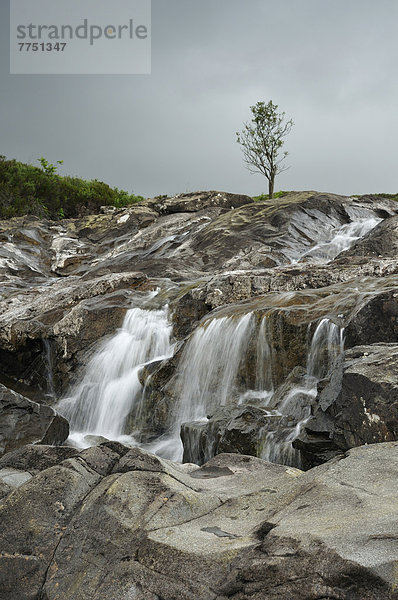 Sgurr Nan Gillean from Sligachan  Wasserfälle